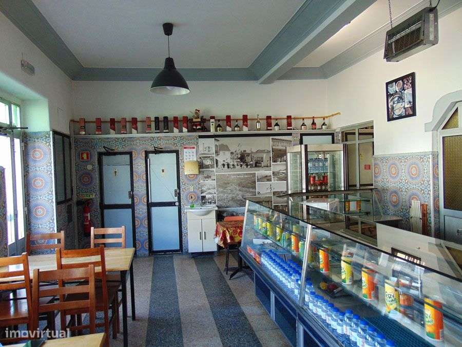 Prédio estação CP Mem Martins-8