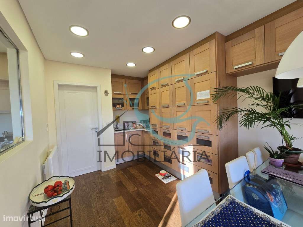 EXCLUSIVO - EXCELENTE APARTAMENTO DUPLEX DE 5 ASSOALHADAS, COM GARA...-24