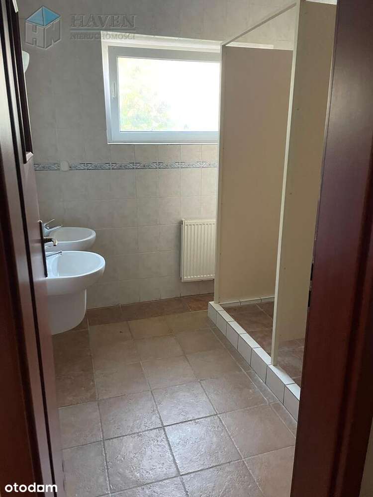 Przestronny dom z potencjałem-9