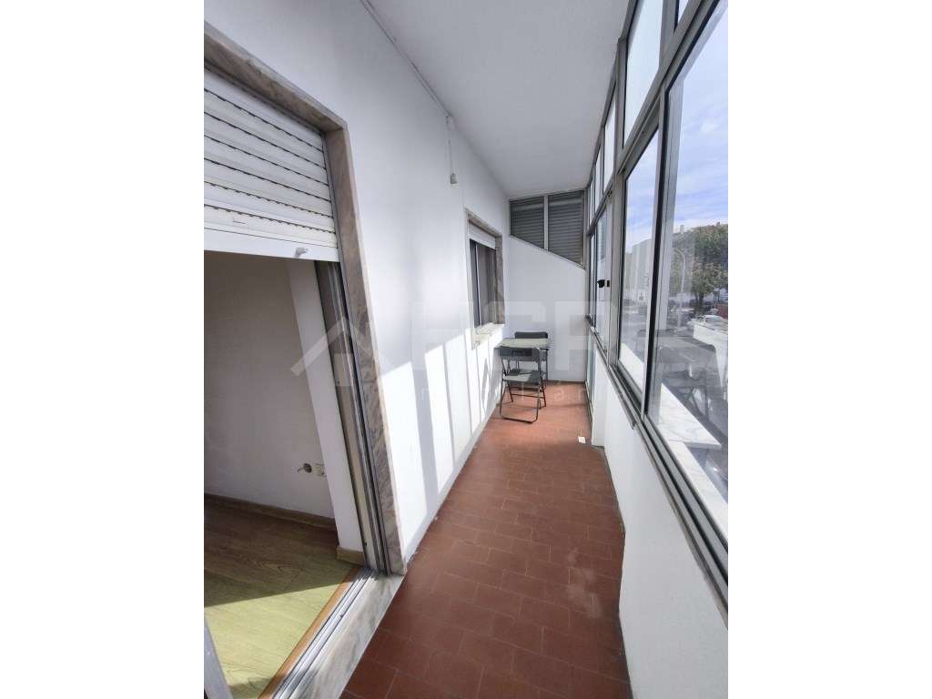 T2 | 1º ANDAR RENOVADO | EXCELENTES ÁREAS | BEM LOCALIZADO | BAIXA ...-25