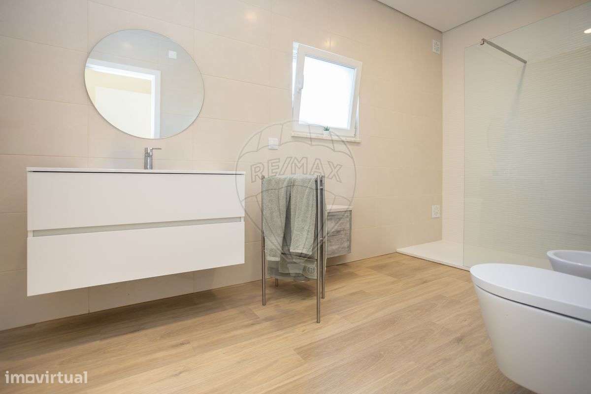 Moradia T4 para venda-29