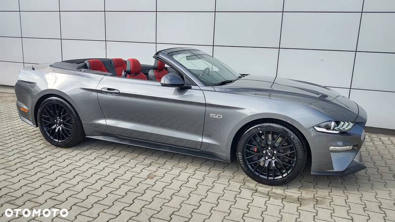 Ford Mustang 5.0 V8 GT - 27