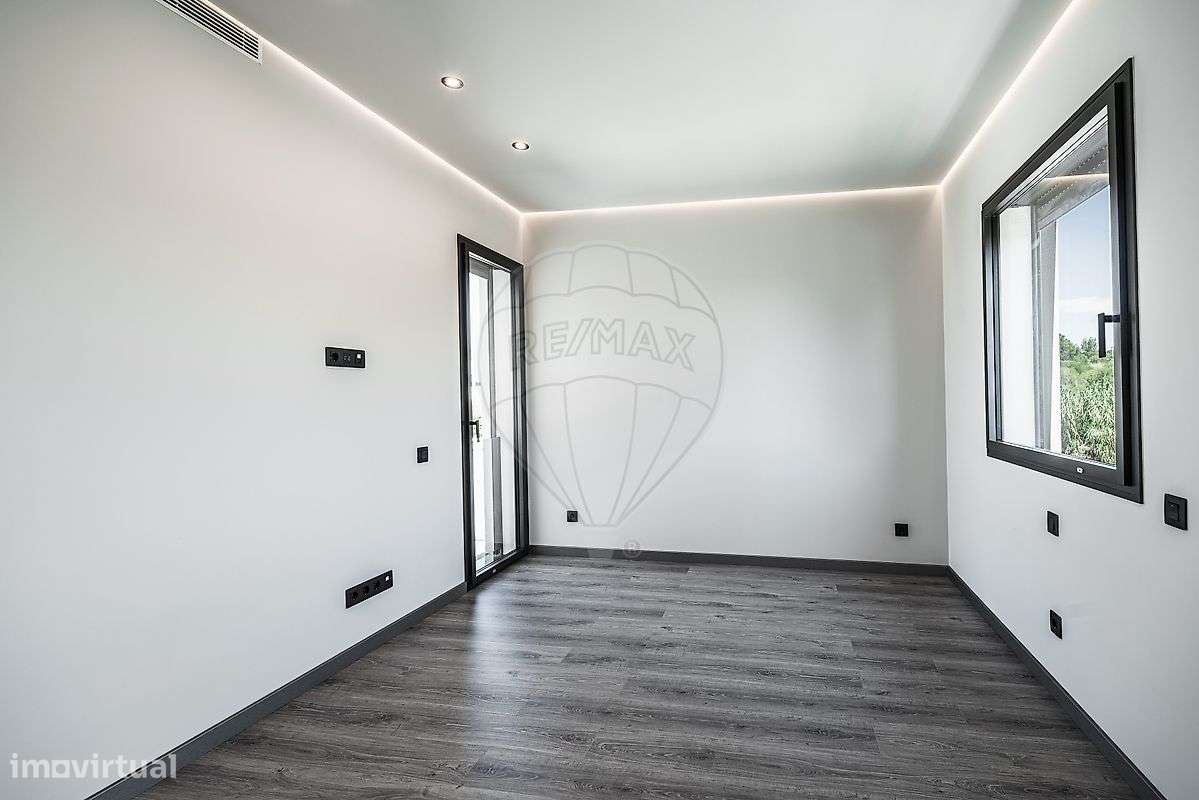 Moradia T4 para venda-11