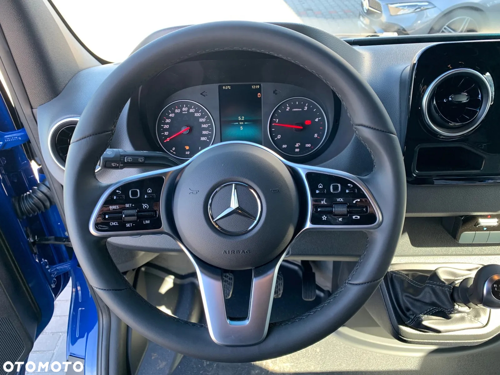 Mercedes-Benz Sprinter - 8