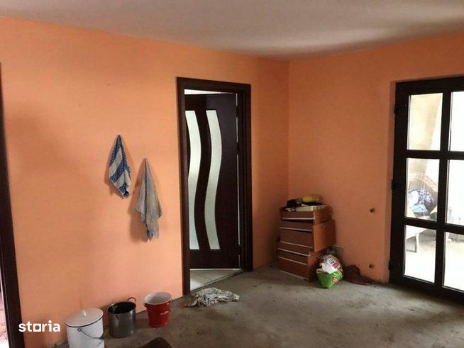 Casă / Vilă cu 1 camere de vânzare, Racaciuni-6