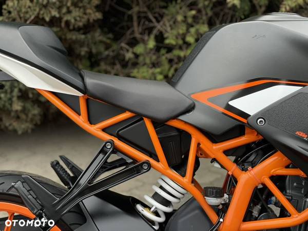 KTM RC 125 - 18