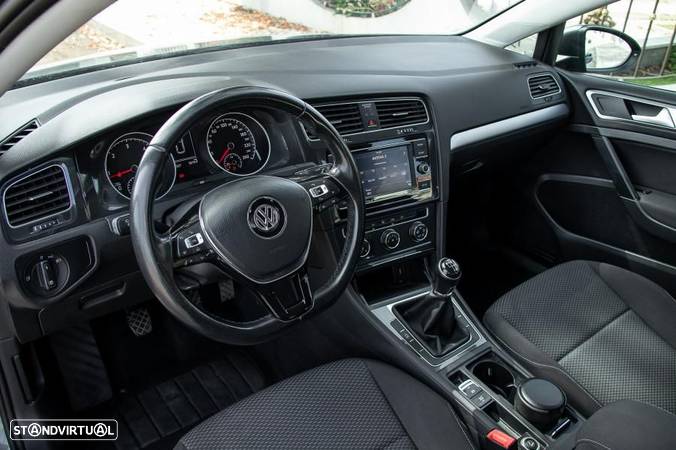 VW Golf 1.6 TDI Trendline - 20