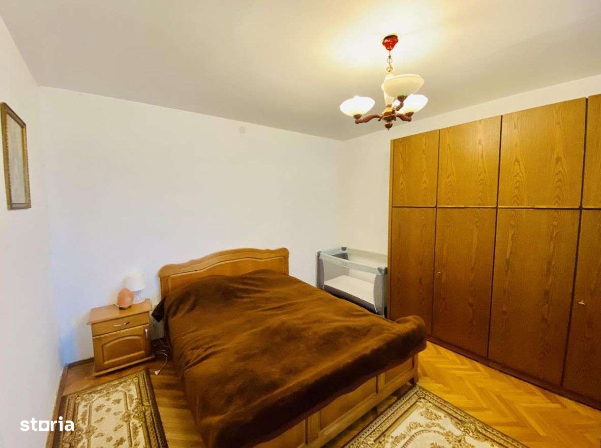 Apartament de 143 mp la vilă - 4 camere - zona foarte buna - Imagine principală: 4/7