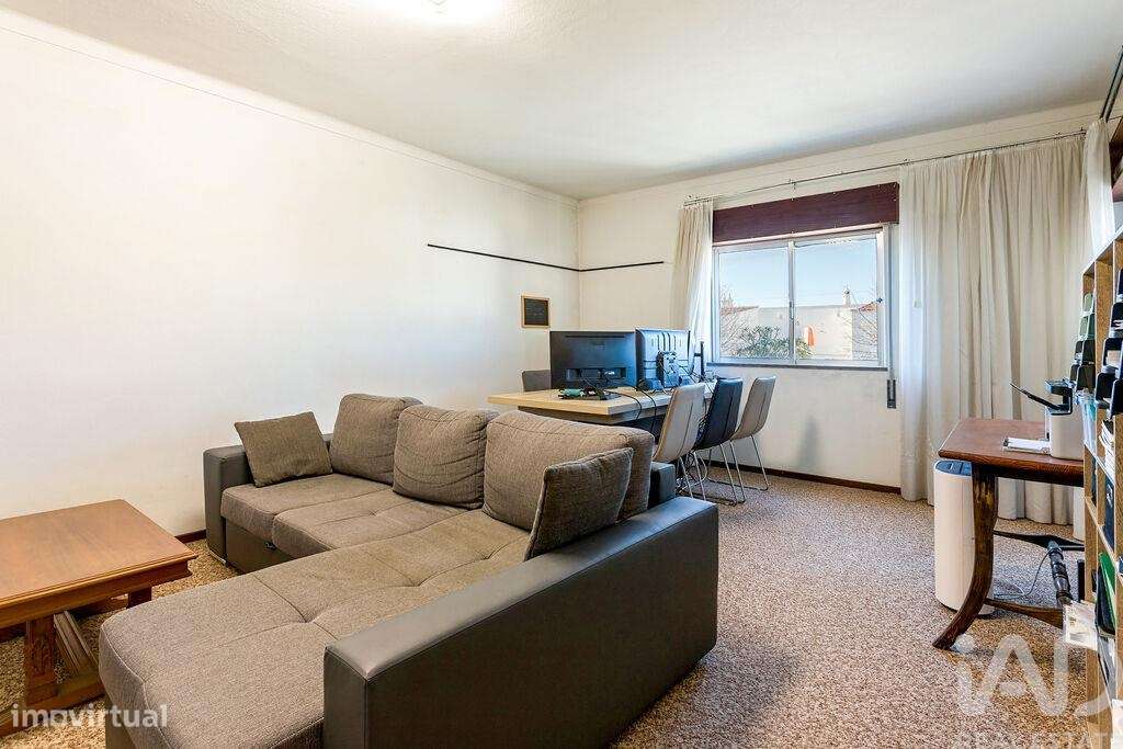 Moradia bi-familiar T6 em Ferreiras de 183 m2 - Grande imagem: 4/25