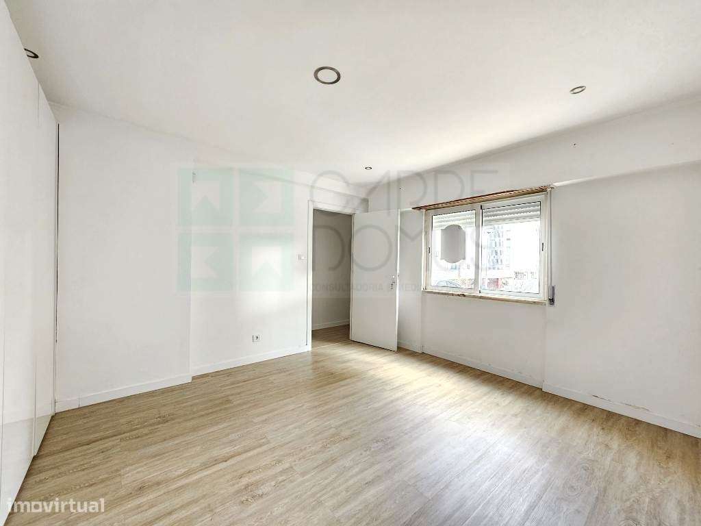 Espaçoso apartamento T3 na Ramada, Odivelas - Grande imagem: 4/50