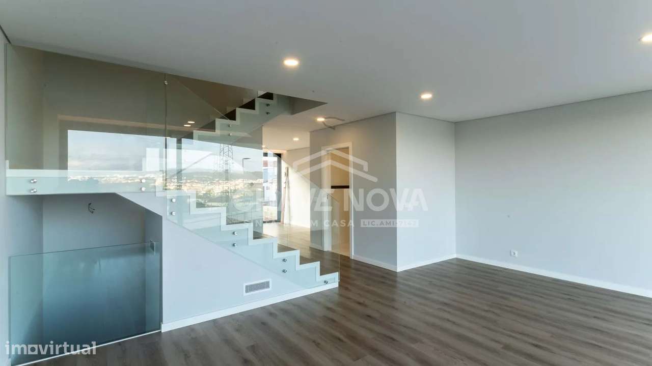 Moradia Geminada V3 Nova em Campanha - Grande imagem: 4/41