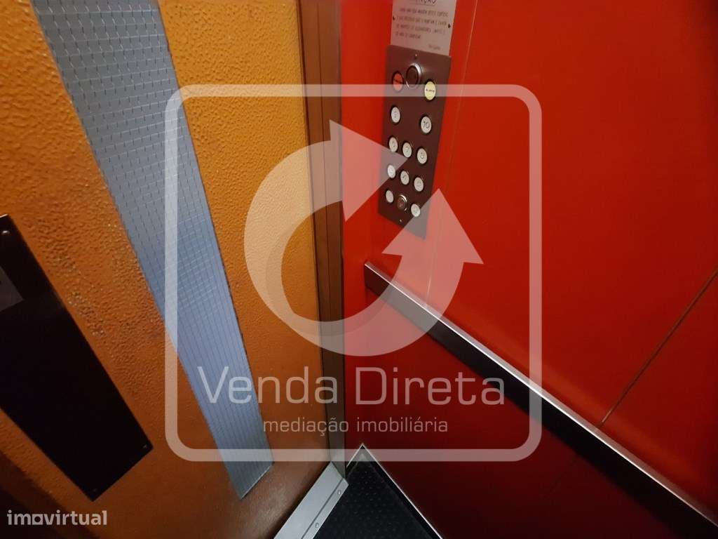 Apartamento T3 totalmente remodelado - Vista Rio!-30