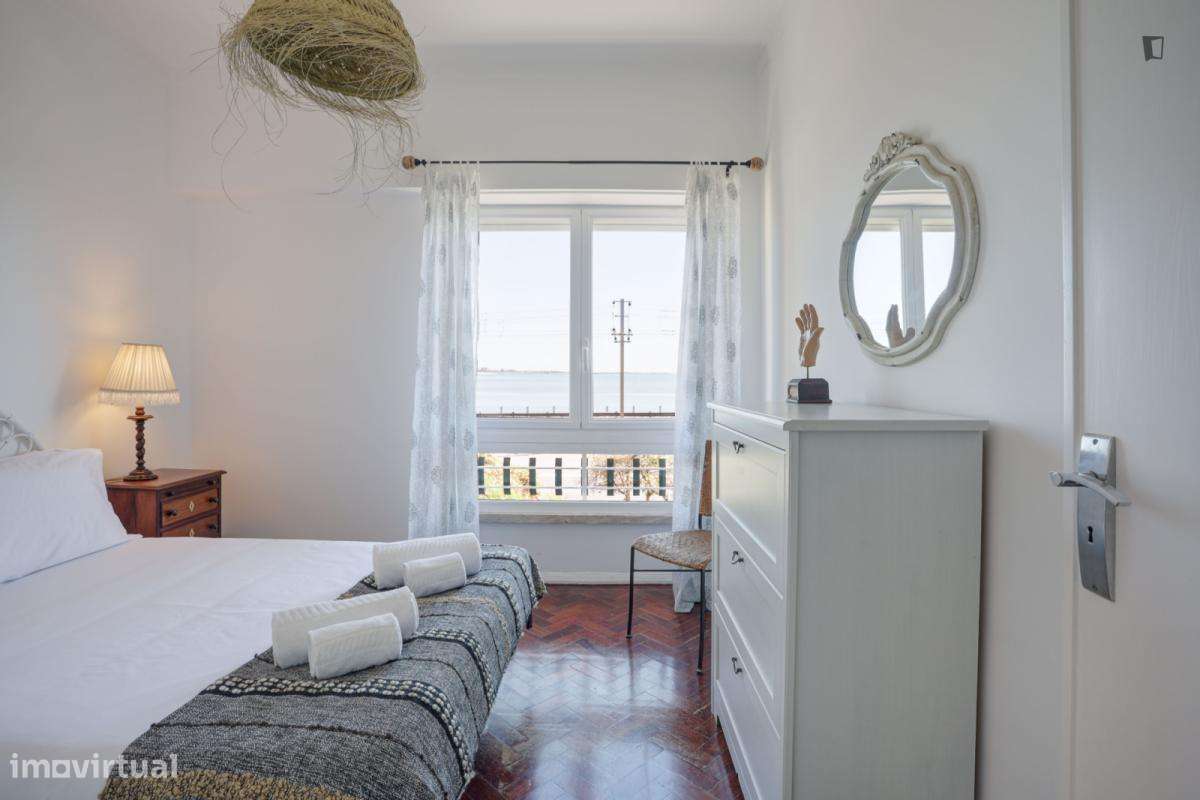 Apartamento com 3 quartos - localizado em Linda-a-Velha Lisbon - Grande imagem: 3/29