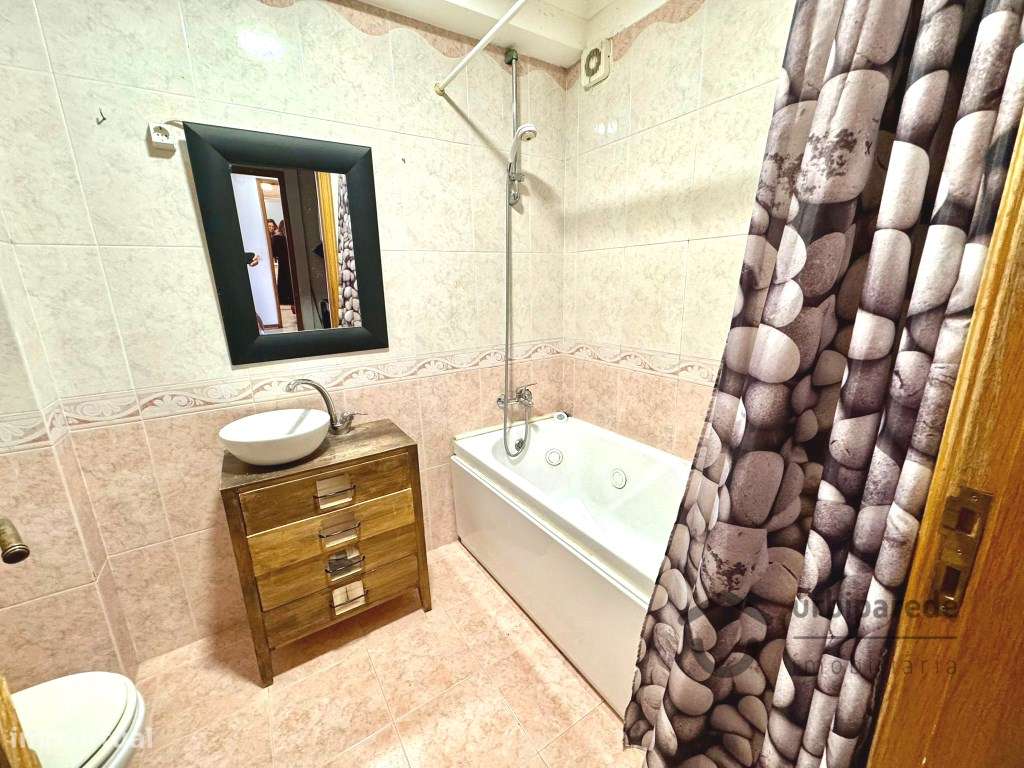 Apartamento T2+1 Duplex, c/ parqueamento, Ramada Caneças.-18