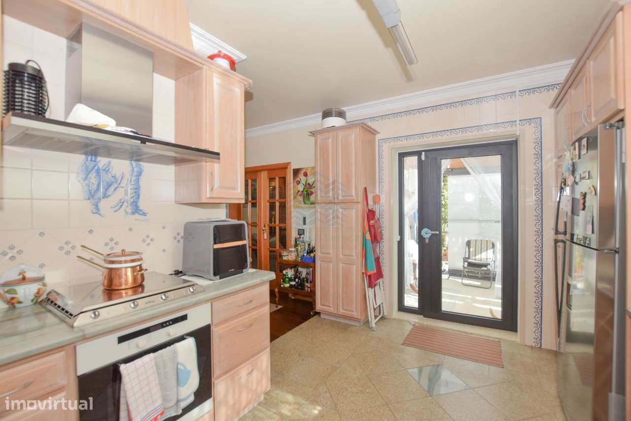 Moradia T3+2 com jardim e logradouro em Quinta da Silvã - Torres Novas-21