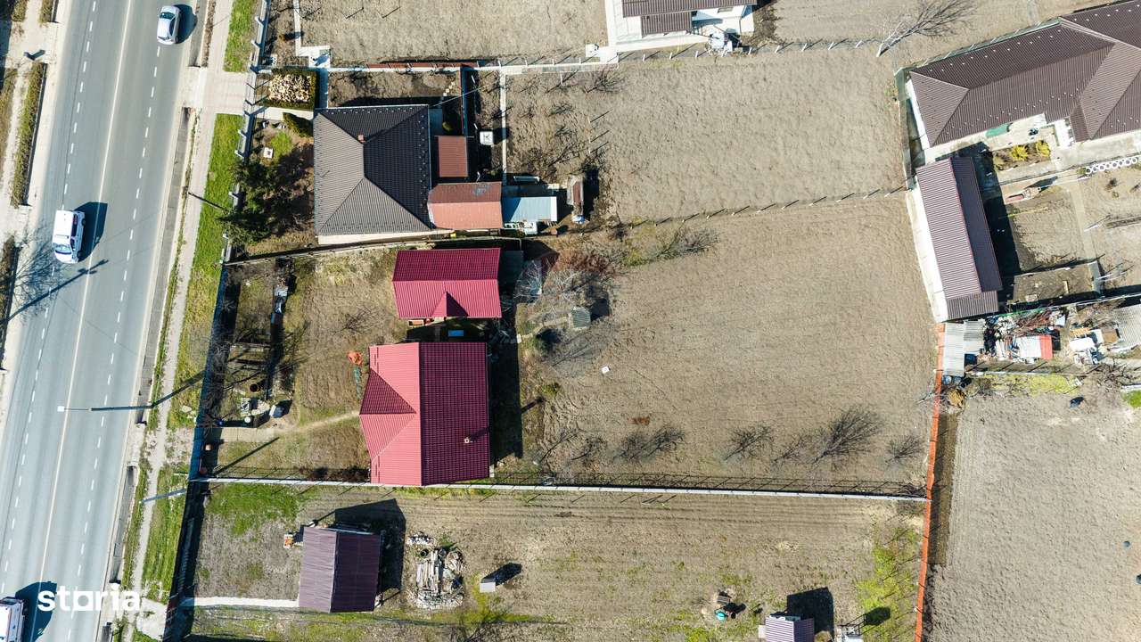 Casă de Vânzare, 3 Camere, 1577mp Teren la E58 - Lețcani, Iași-9