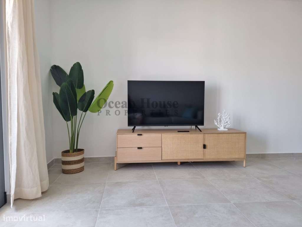 Apartamento T2 novo com garagem a 300 metros da Praia - Armação de ... - Grande imagem: 5/18