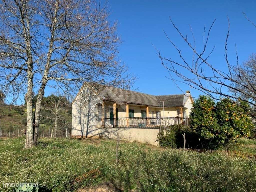 Moradia T4 pronta a habitar em Figueiró dos Vinhos-30