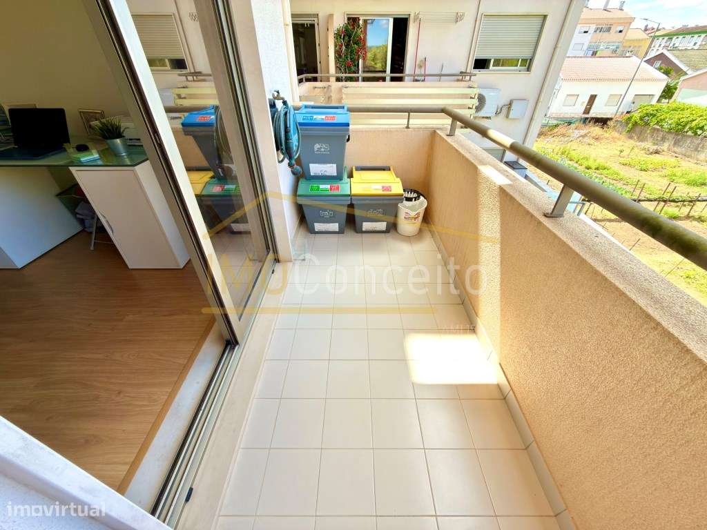 T3 com garagem fechada elevador e sótão - Entroncamento (action)-17