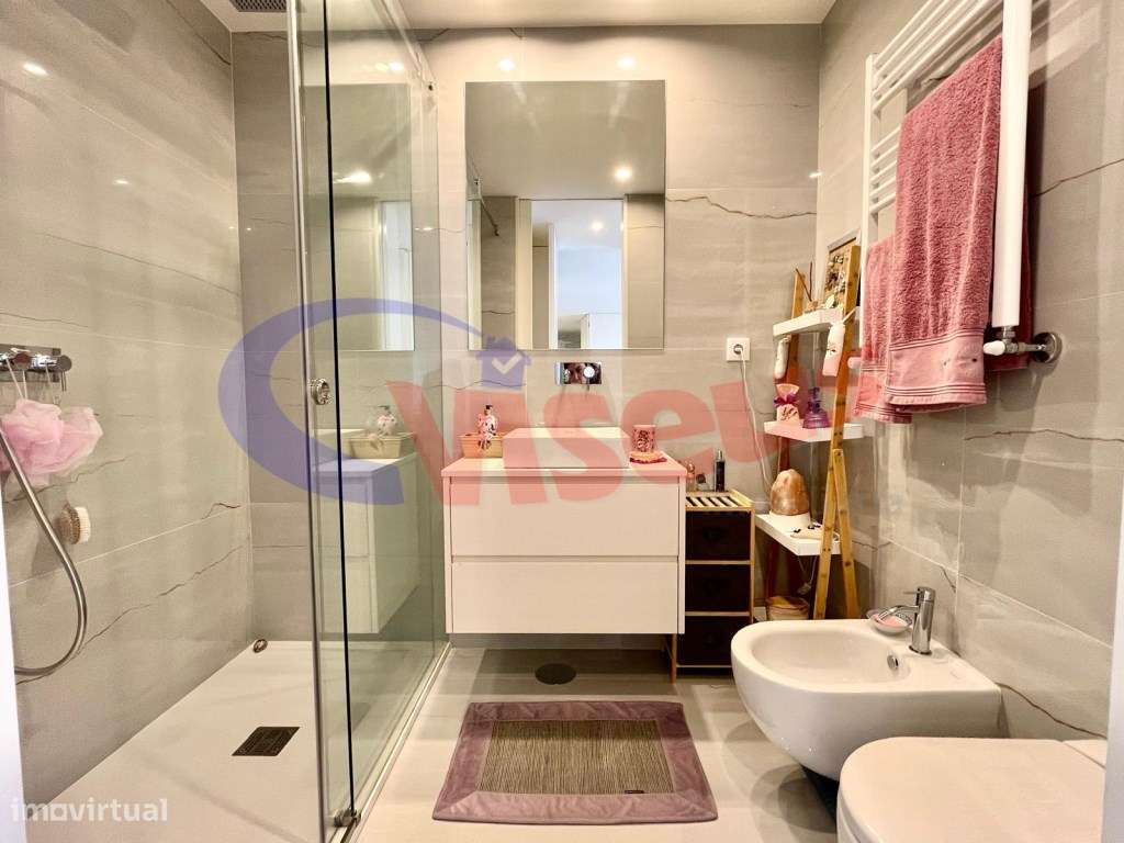 Apartamento T2 Espinho Rua 5-24