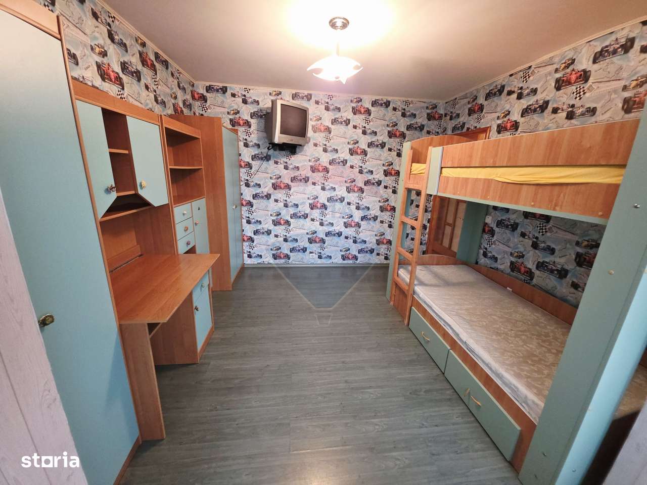 Apartament cu 4 camere de vânzare în zona Calea Romanului-6