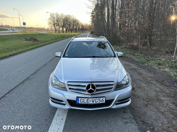 Mercedes-Benz Klasa C 220 CDI BlueEff Classic - 3