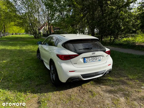 Infiniti Q30 2.0t Sport AWD 7DCT - 7