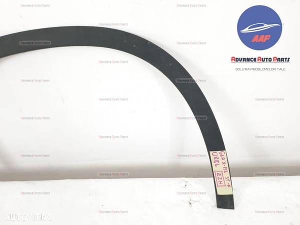 Bandou overfender stanga fata Mercedes GLA X156 original in stare buna - 4