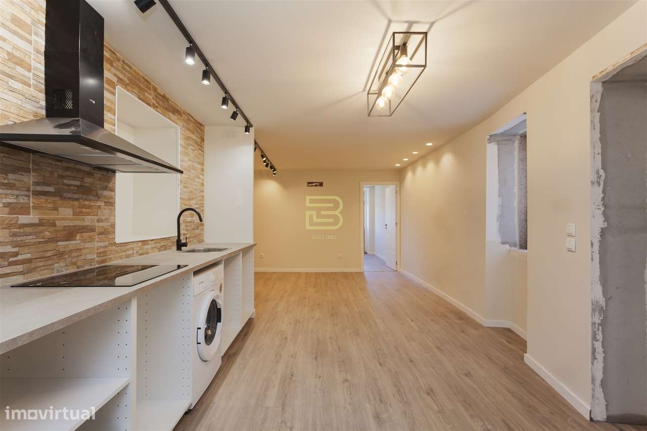 Apartamento T1 novo na tradicional Travessa de São Vitor, no Porto-11