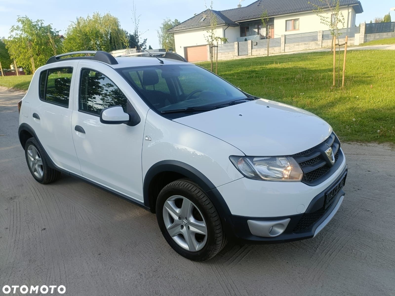 Dacia Sandero - 1