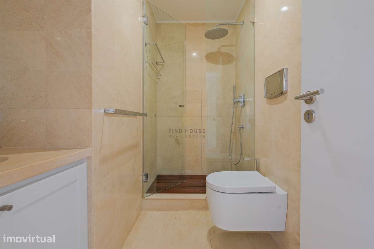 Penthouse T3 com terraço e 3 lugares de garagem na Alameda dos Oceanos-27