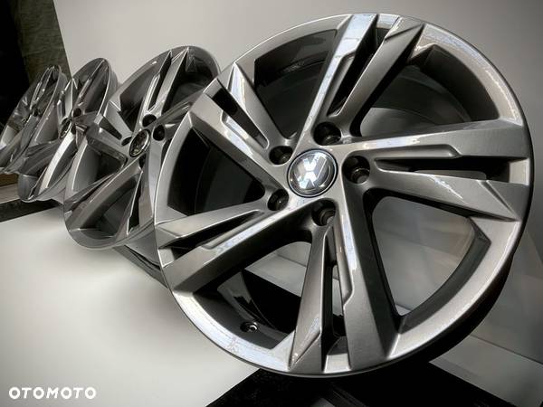 Felgi 17” Volkswagen R-line Tiguan Golf Passat CC T-Roc (249) - 1