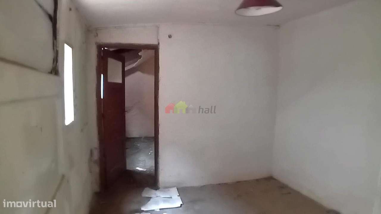 Moradia T4 térrea com anexos na Varzinha - Setúbal-10