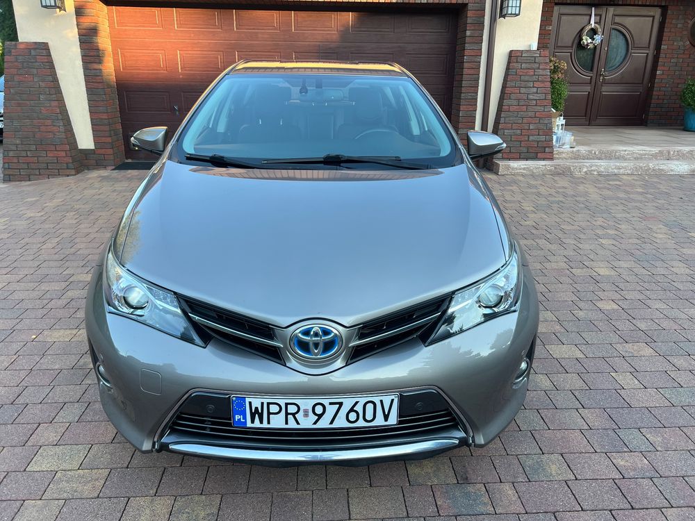 Toyota Auris II (2012-) 1.8 HSD Luna 2014