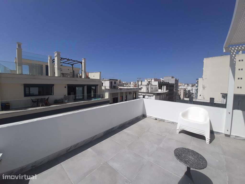 Apartamento T0 no Centro de Portimão - Grande imagem: 1/27