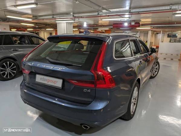 Volvo V90 2.0 D4 Momentum Geartronic - 2