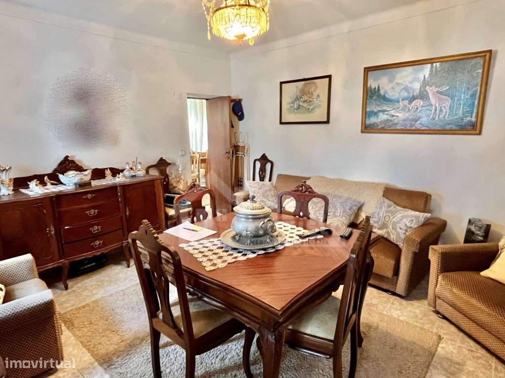 Moradia T4 pronta a habitar em Castanheira de Pera - Grande imagem: 4/32