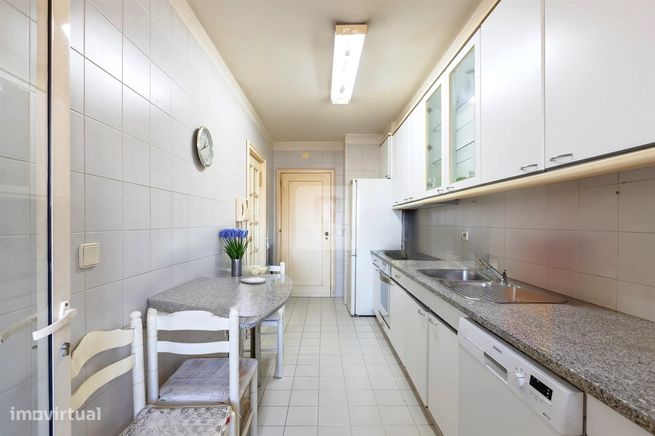 Apartamento T2 com Vistas Mar nos Pinhais da Foz-2