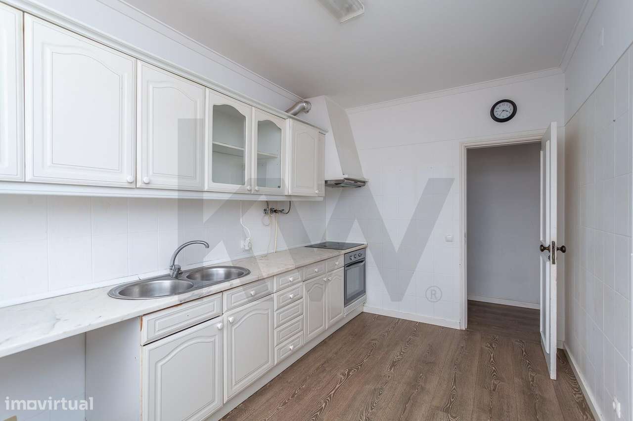 Andar de Moradia T2-6