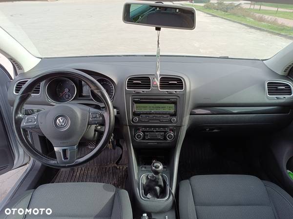 Volkswagen Golf VI 1.6 TDI Comfortline - 8