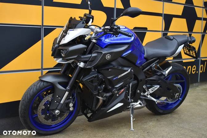 Yamaha MT - 6