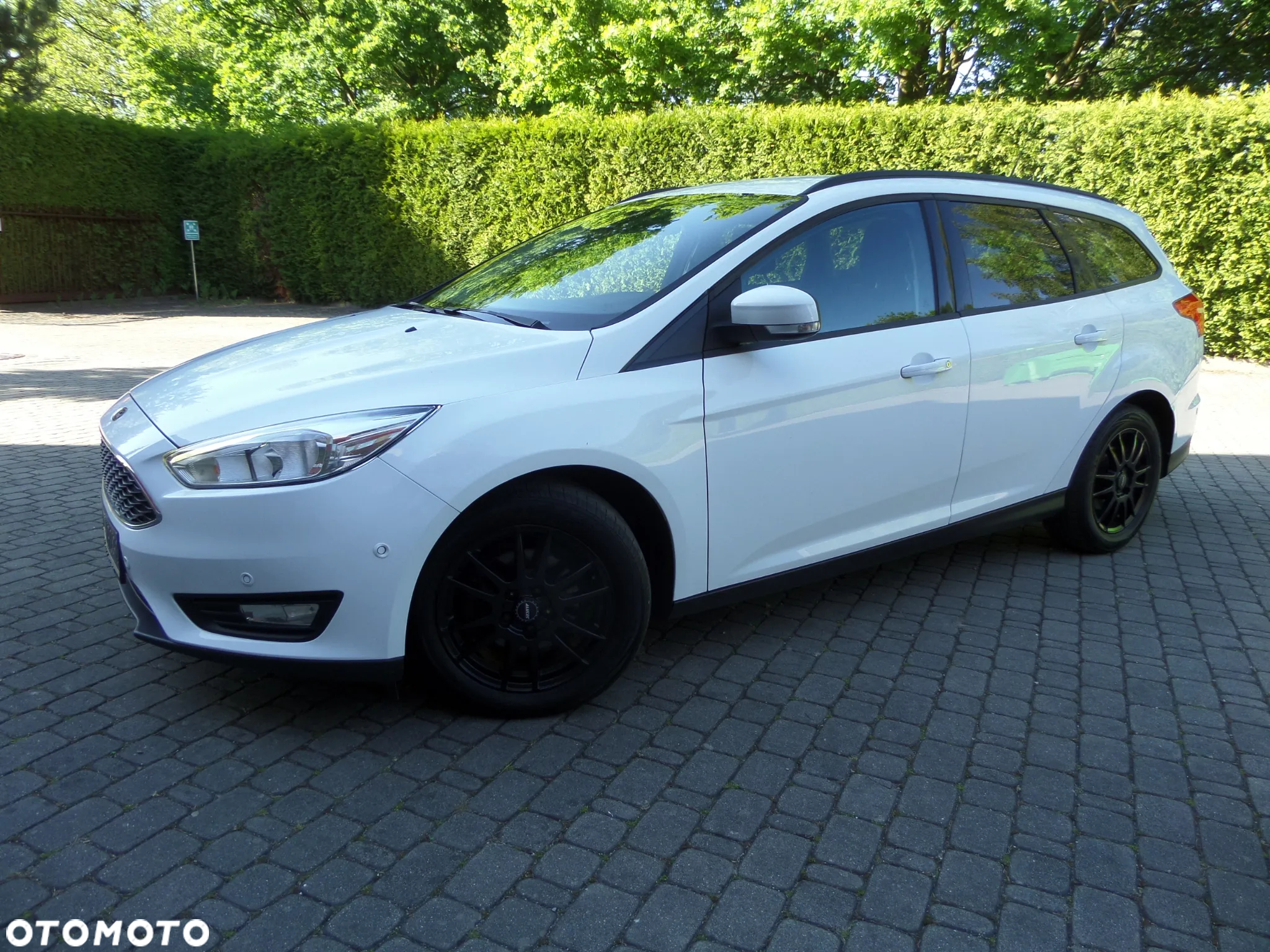 Ford Focus Turnier 1.5 EcoBlue Start-Stopp-System TITANIUM - 11