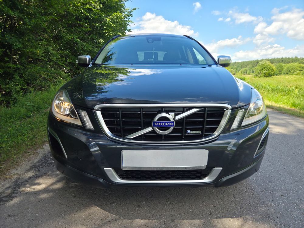 Volvo XC60 I (2008-2017) D3 R-Design 2011