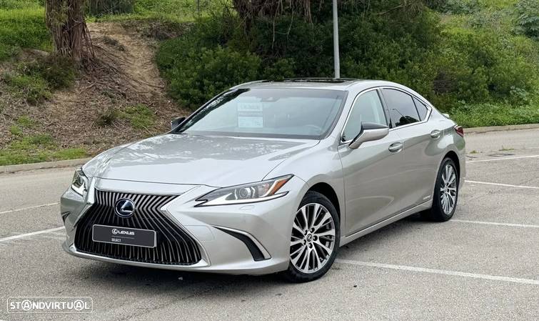 Lexus ES 300h Special Edition - 1