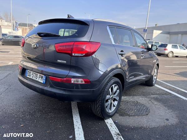 Kia Sportage 1.7 CRDI 2WD ISG Dream-Team Edition - 17