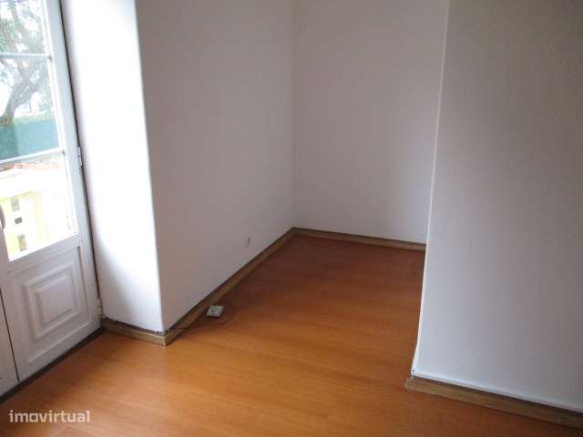 Apartamento T0, no Monte Estoril - Grande imagem: 3/14
