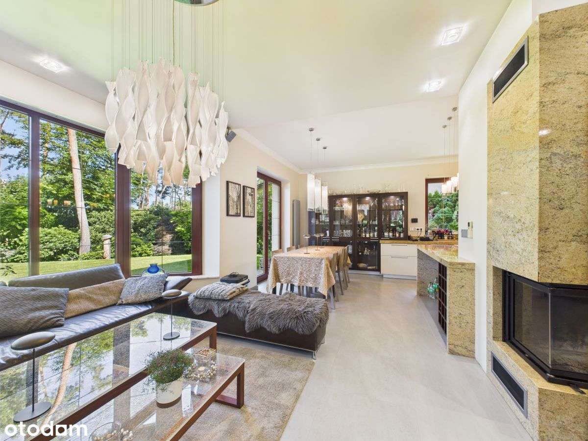 Nietuzinkowa, Absolutnie WyjĄtkowa Lokalizacja-11