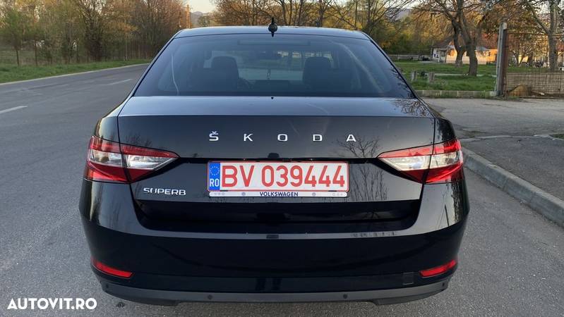 Skoda Superb 2.0 TDI DSG Style - 18