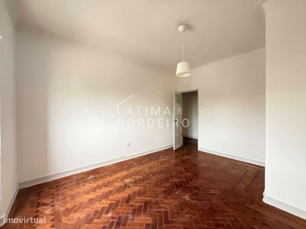 T2 para Arrendamento com excelente localização! - Grande imagem: 2/20