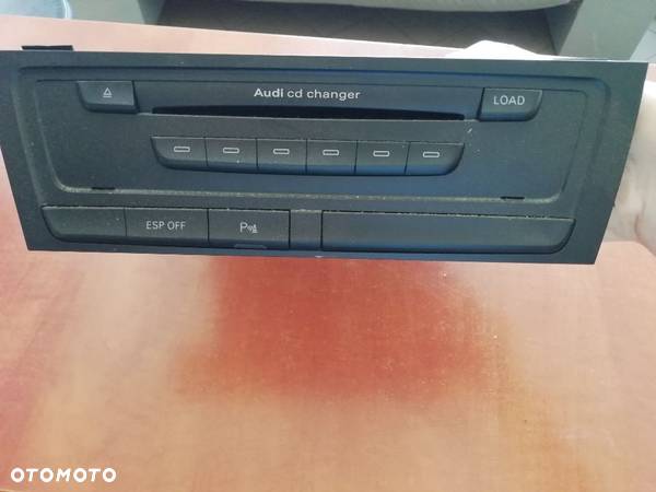Zmieniarka czytnik płyt CD Audi A4 B8 8T1035110C - 1